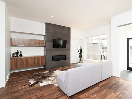 Expert Laminate Flooring Services for Your Home With Pro Handyman Helper