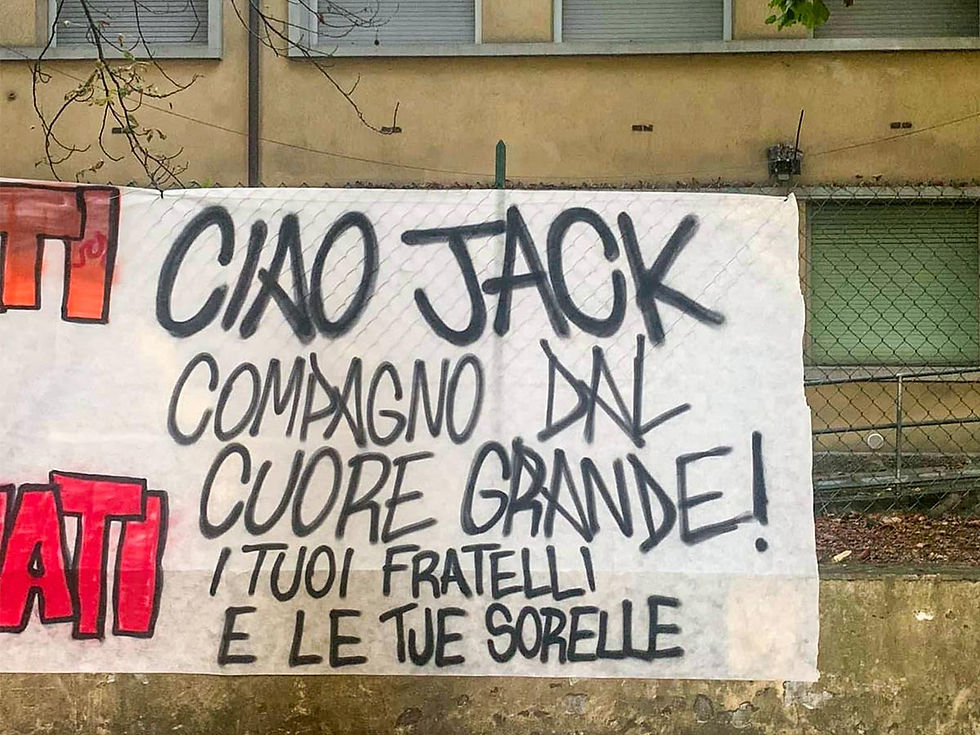 Una striscione dedicato a Giacomo, a Mestre