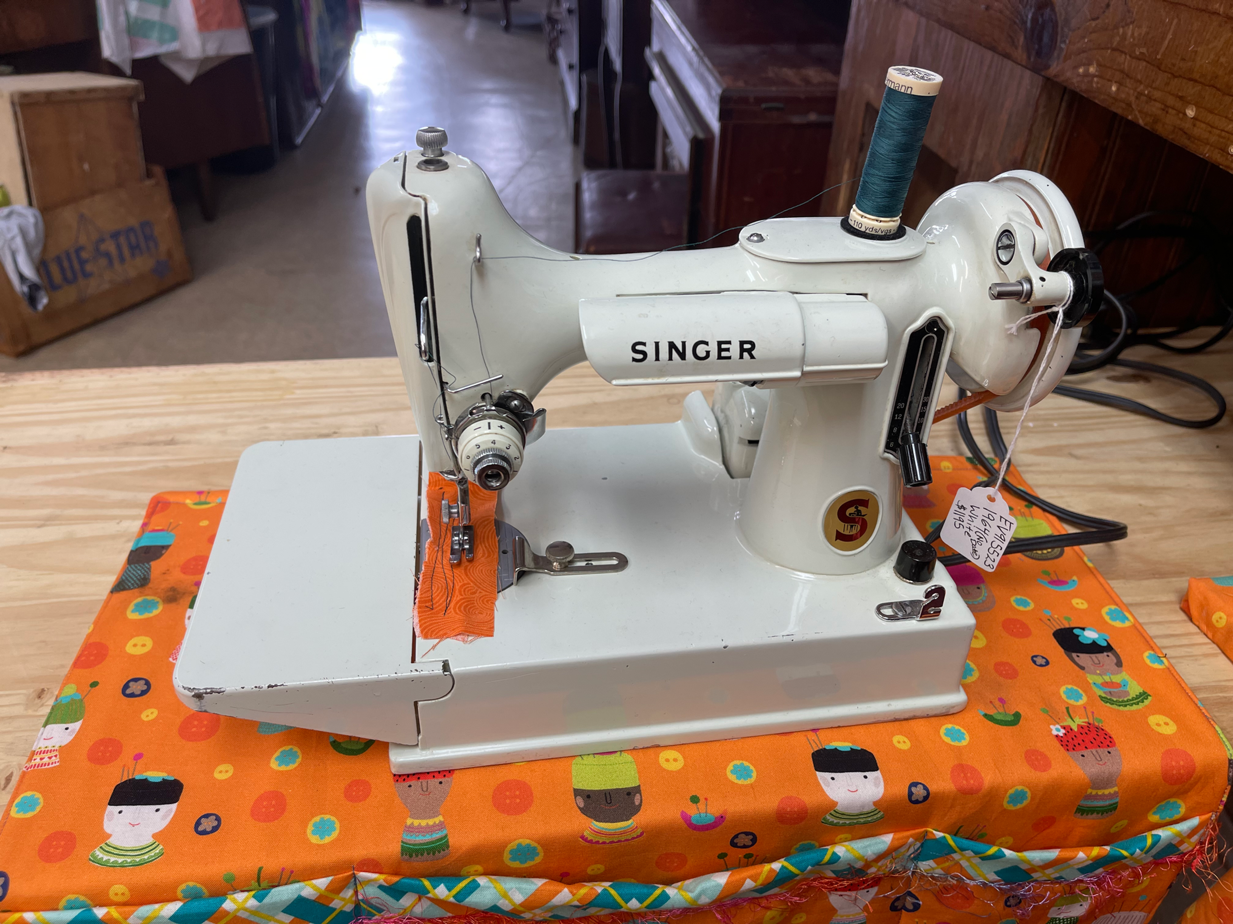 White Featherweight EV915