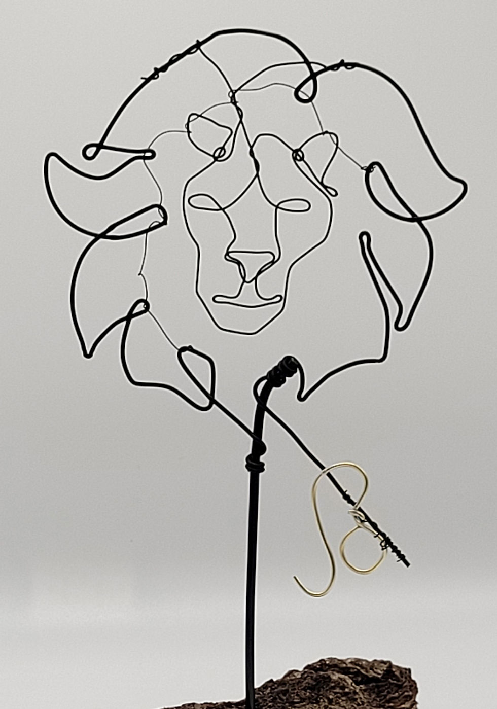 Miniaturbild: Sternzeichen Löwe aus Draht.