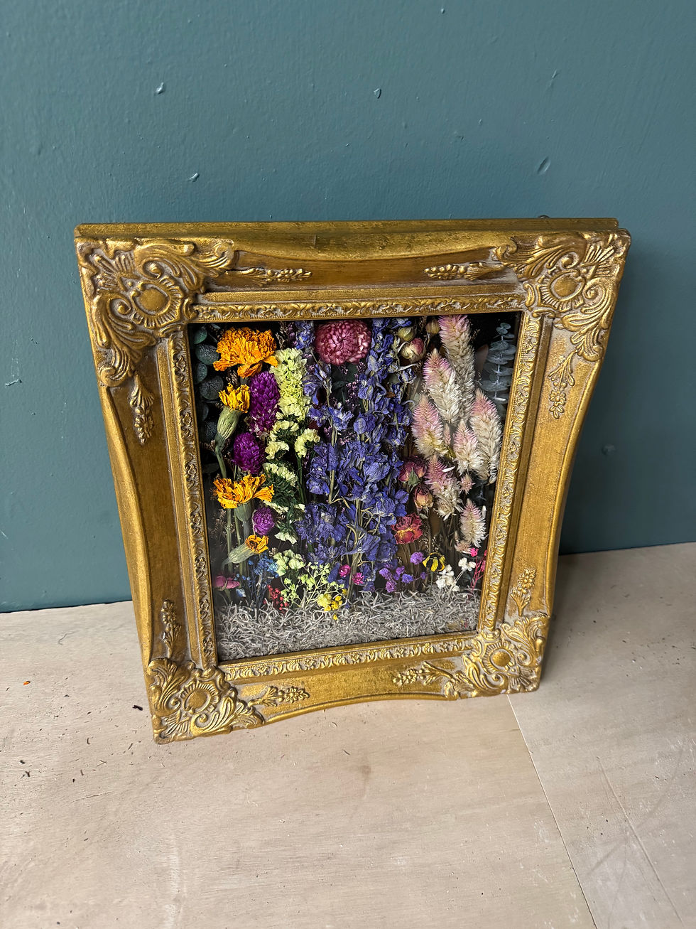 Thumbnail: Wildflower Vintage Frame