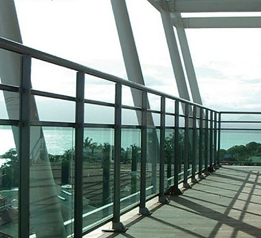 Gypse balustrade with bottom rod.jpg