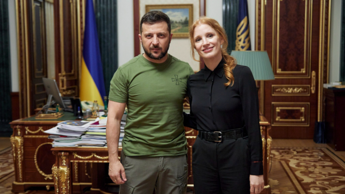 Jessica-Chastain-Volodymyr-Zelenskyy.webp