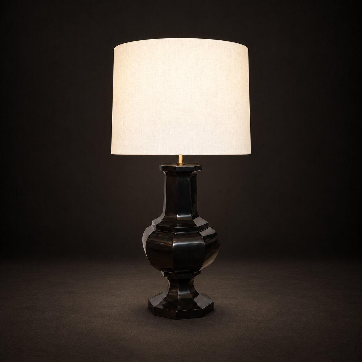 A Vintage Classic Black Faceted Table Lamp