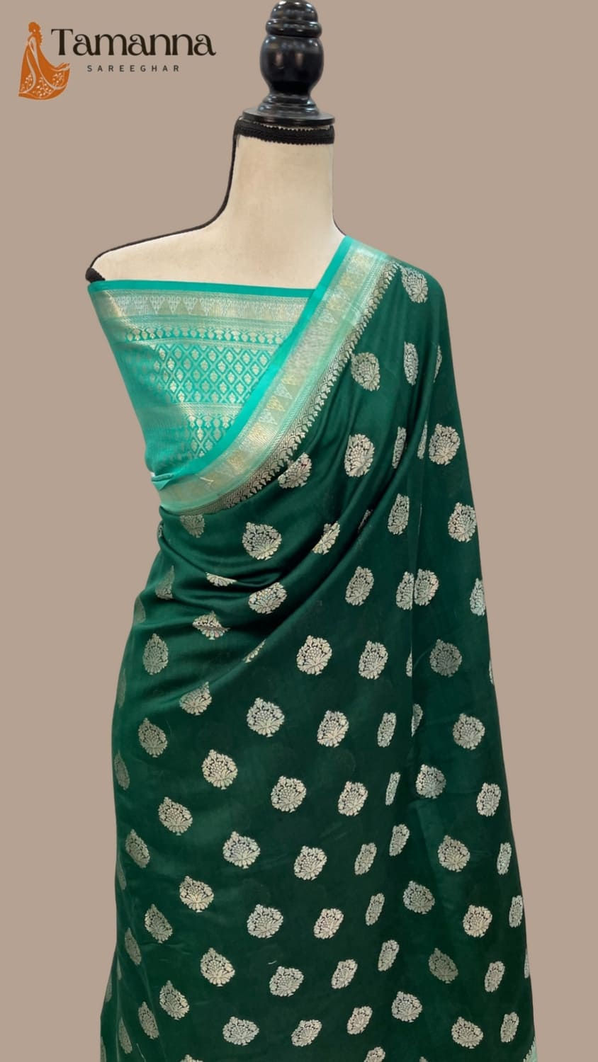 dark-green-chiniya-silk-saree front view