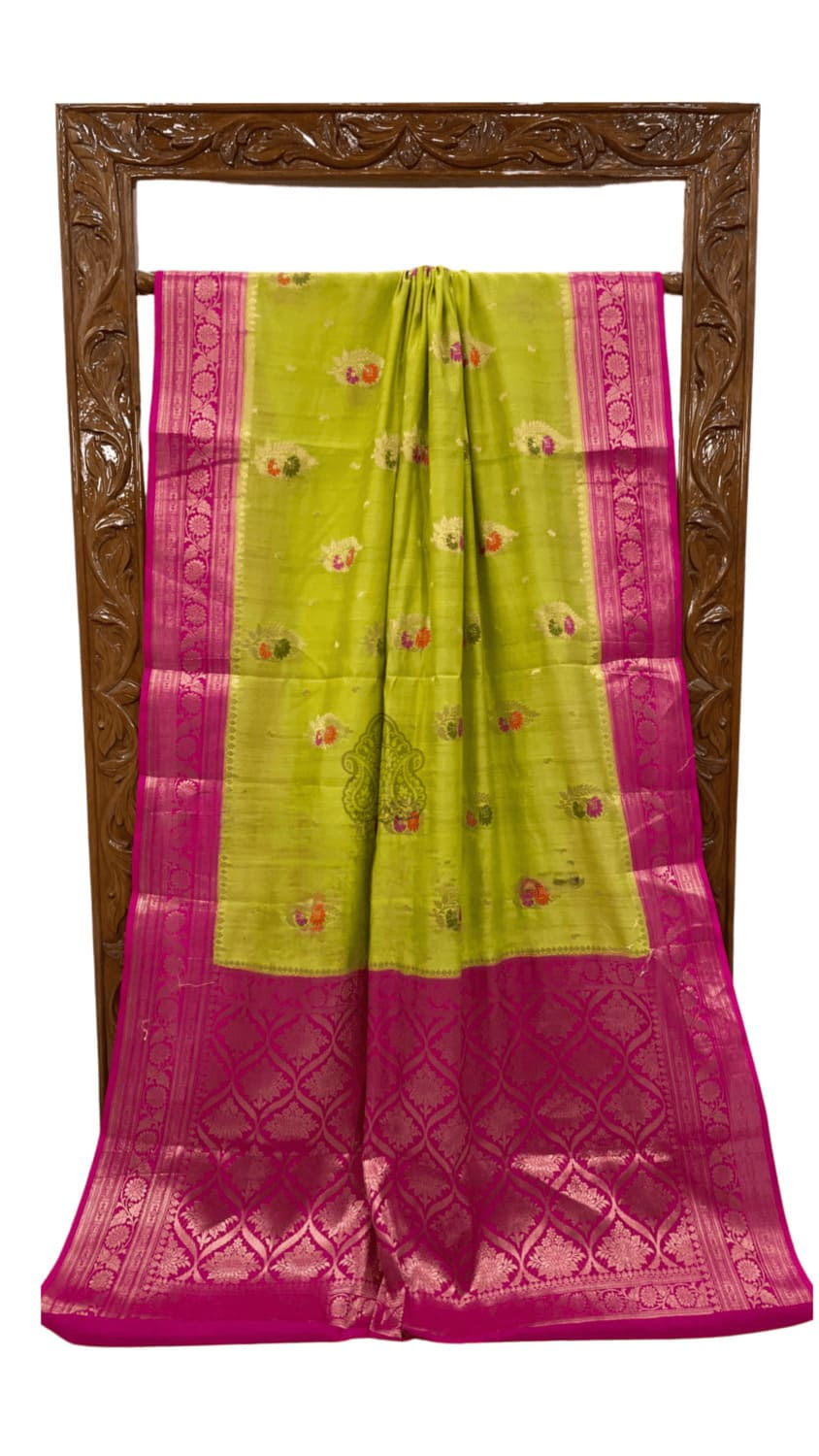 olive-green-chiniya-silk-banarasi-saree-pallu-view-tamanna-saree