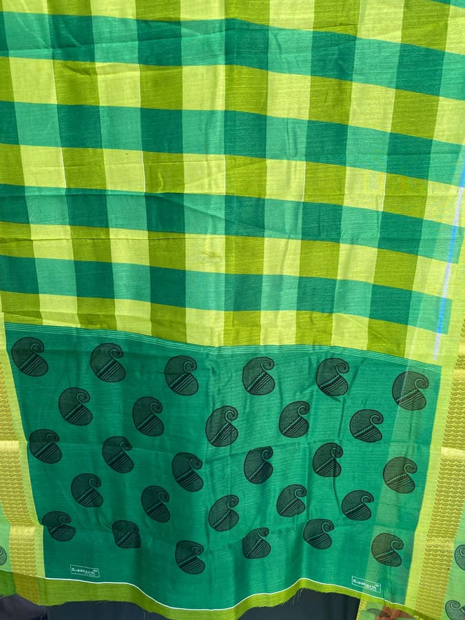 green check pure silk saree pallu view