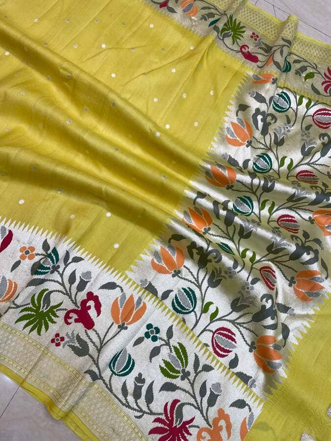 mango yellow tussar georgette handloom banarasi saree pallu view