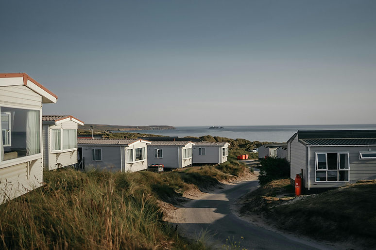 SSLS Web Hero Image No Fade_edited.jpg