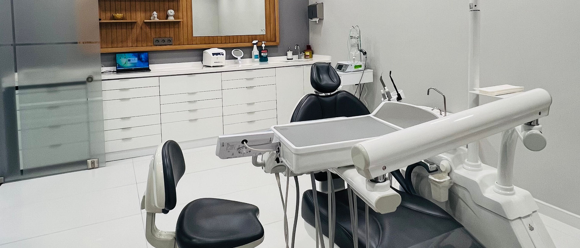 özgür dental clinic - mecidiyeköy diş kliniği hekimi