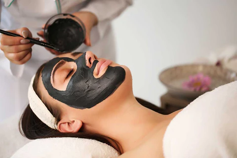 DIY_Charcoal_Face_Mask_480x480.webp