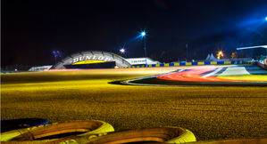 Lemans Dunlop Bridge at Night.jpg