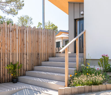 Construction maison neuve bureaux terrasse jacuzzi pornic architecte