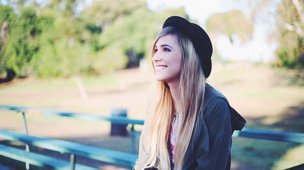 Miniatura: Bombin negro