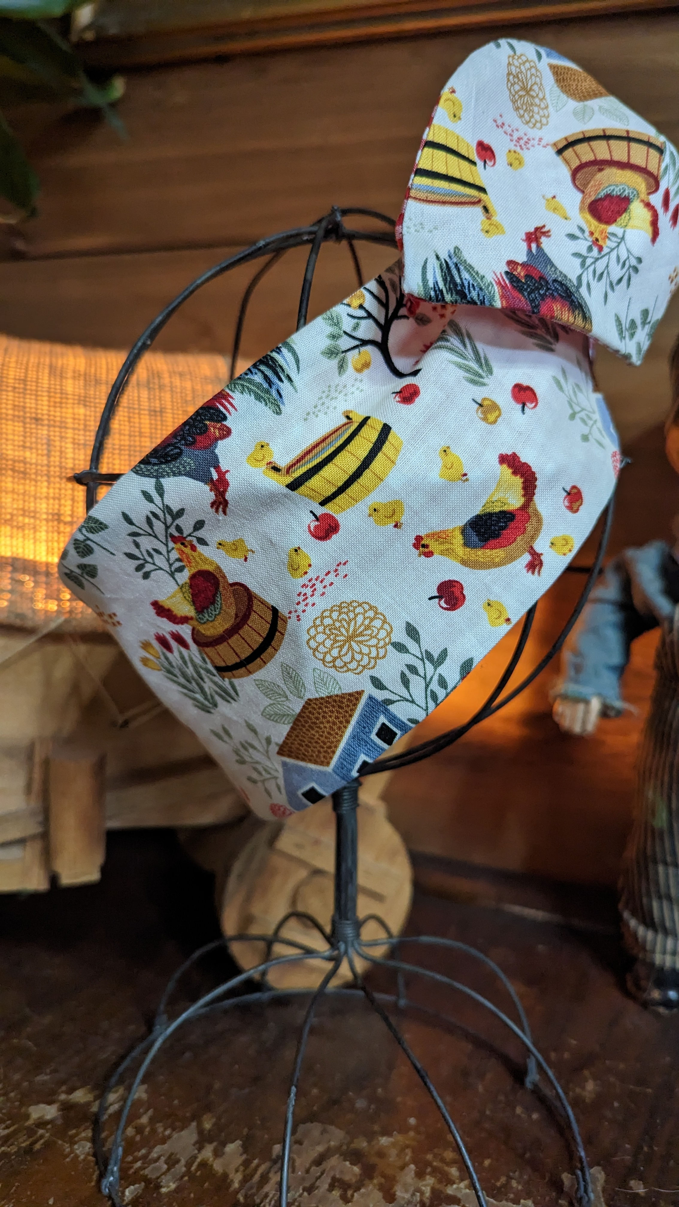 Chickens on white - Reversible picnic Red Plaid