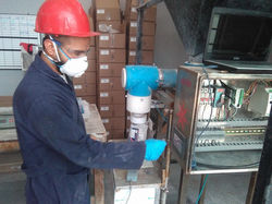 Programación de PLC y tableros de control.