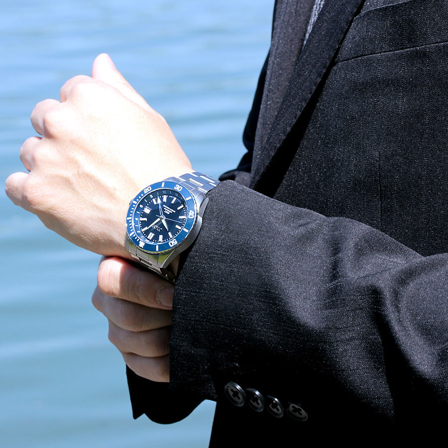Thumbnail: GMT DIVER’S 104 Navy dial 200m water resistance stainless steel band
