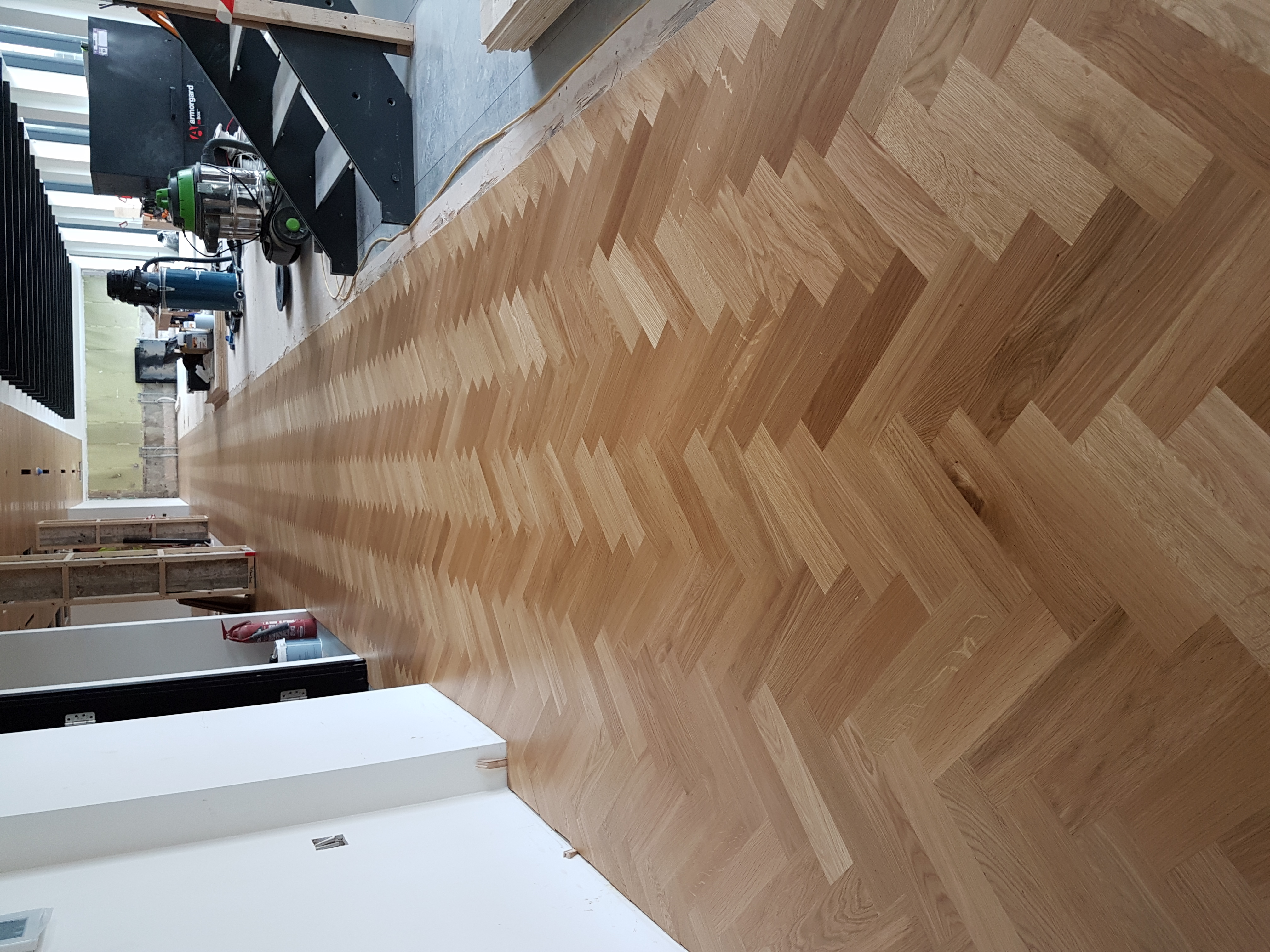 Oak herringbone parquet