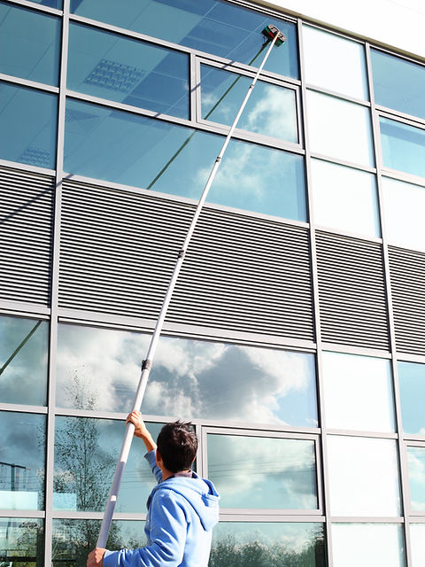 Window Cleaner