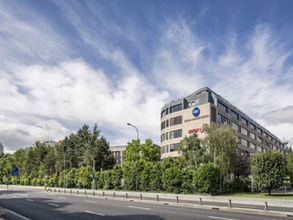 A Session at The University of Swiss School of Business and Management. Youth , Peace and Security.