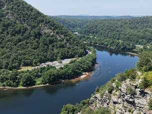An overhead view of the pocono mountains.