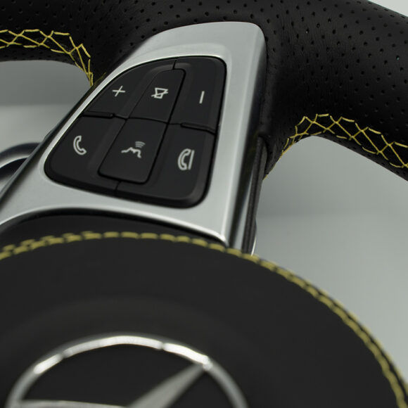 AMG Performance Lenkrad Edition one gelbe Ziernähte