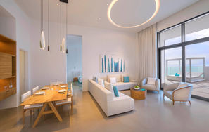 Dubai Nikki Beach Resort & Spa