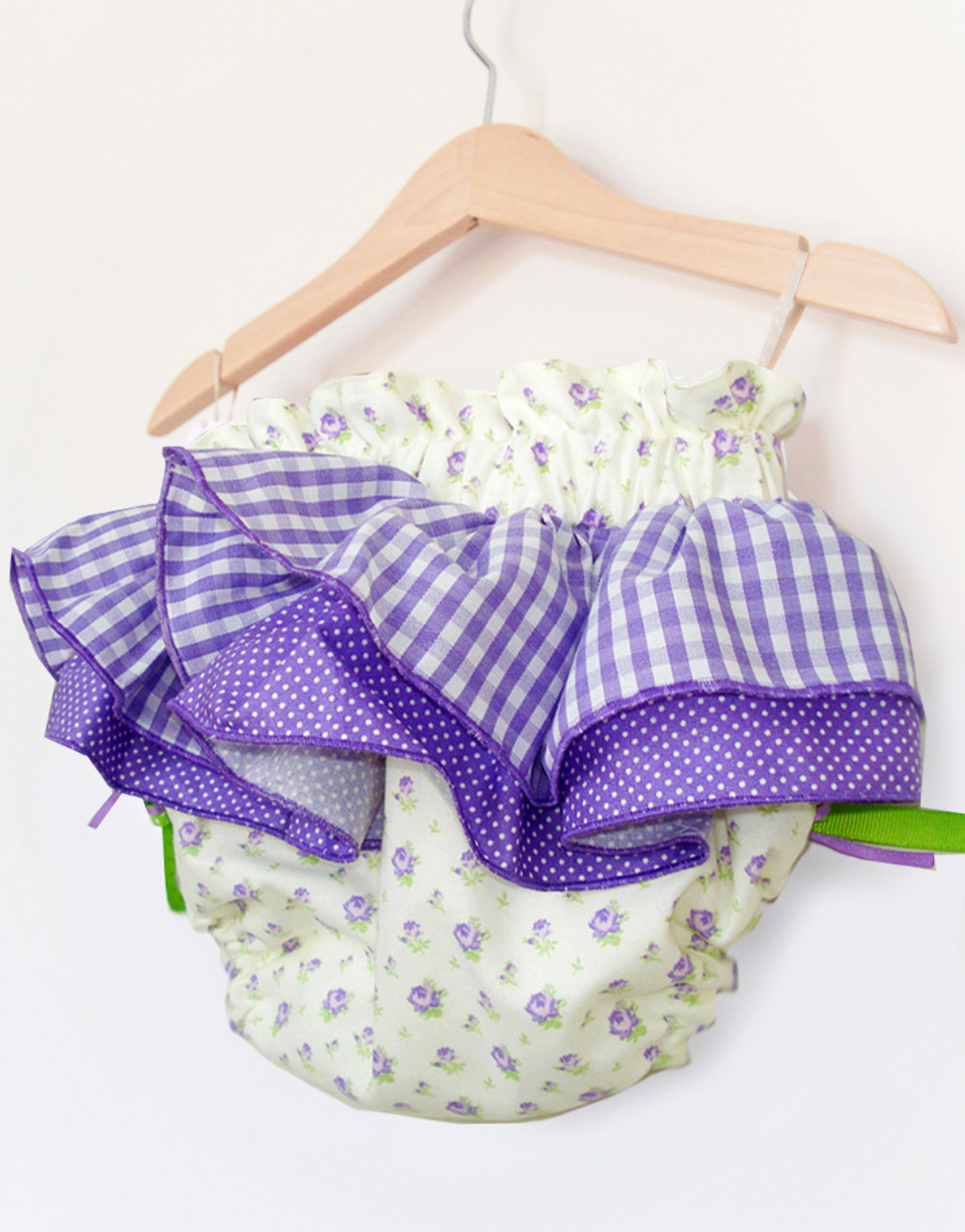 REF.0187 CULOTTE CON DOS VOLANTES TRASEROS Y CINTURA ALTA