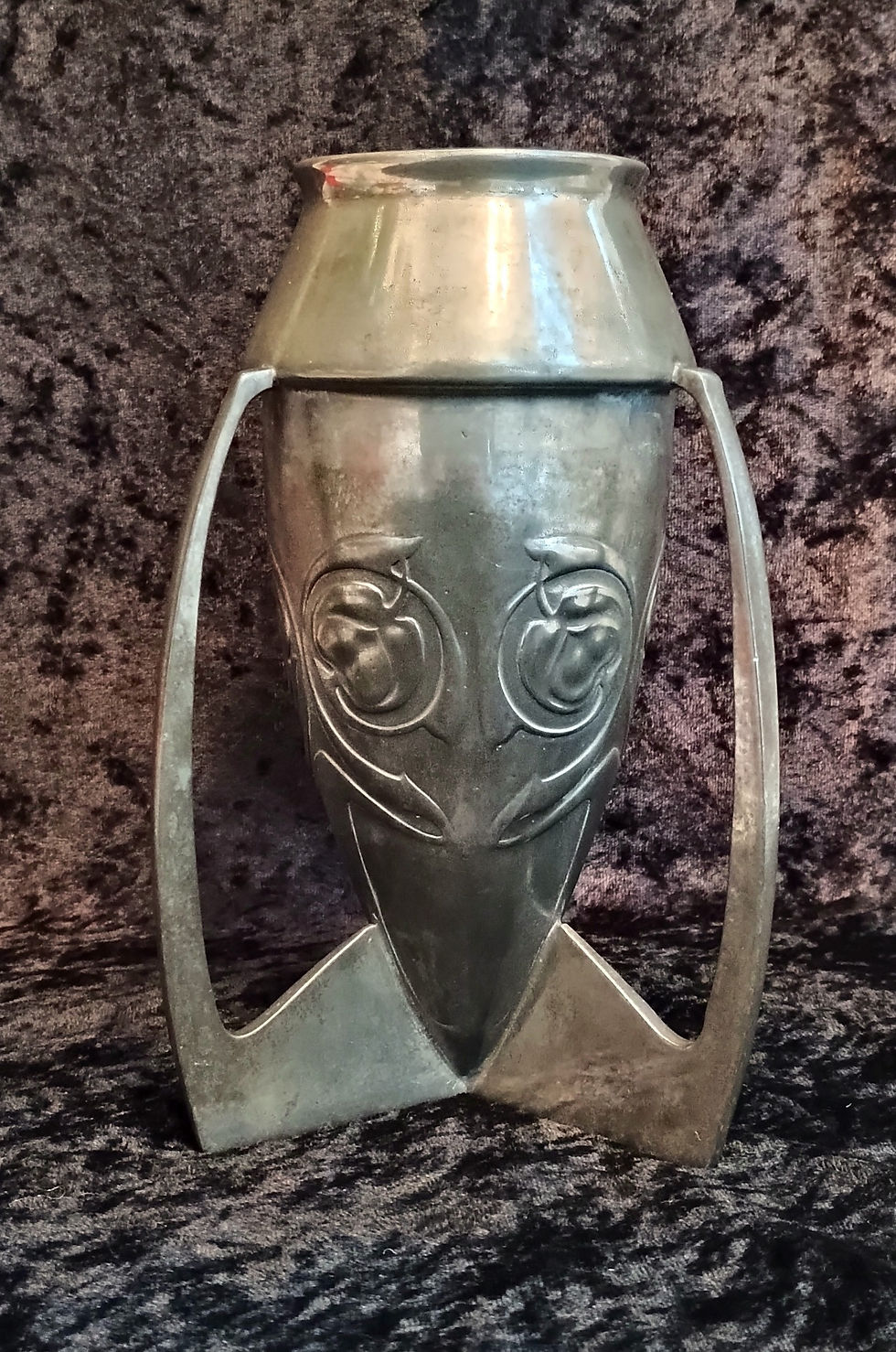 Thumbnail: Archibald knox "Bomb" vase