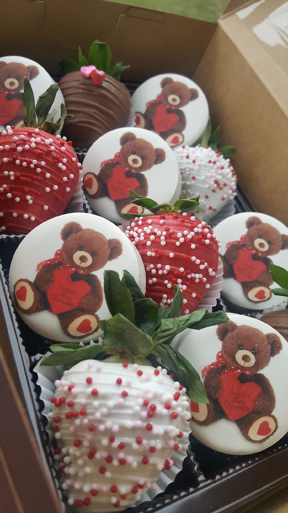 Thumbnail: Strawberry/Oreo Cookie Combo Deal!!!