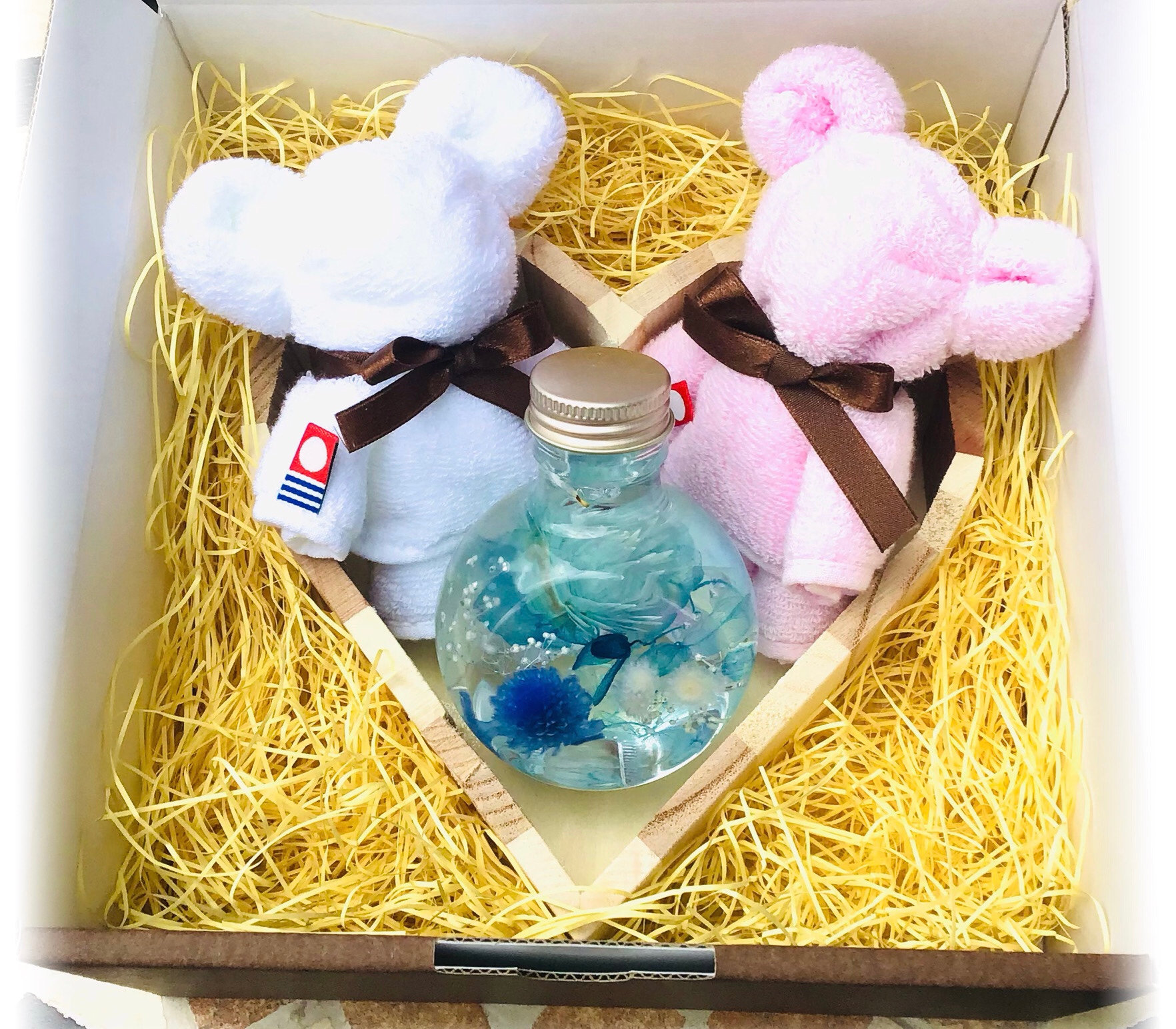 Yukari Nature 今治タオルギフト ハーバリウム ベア今治タオルセット プリザーブドフラワーバラ ベア今治タオルセット 母の日 花束 バラ 誕生日 Yukari Nature Yukari Nature 今治タオルギフト ハーバリウム ベア今治タオルセット プリザーブドフラワーバラ ベア今治タオルセット 母の日 花束 バラ 誕生日 Yukari Nature