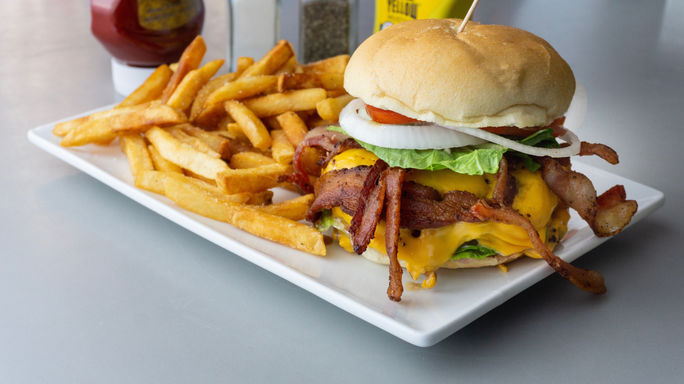 Cheeseburger___More_-_Bacon_Bacon_Bacon_Burger.jpeg