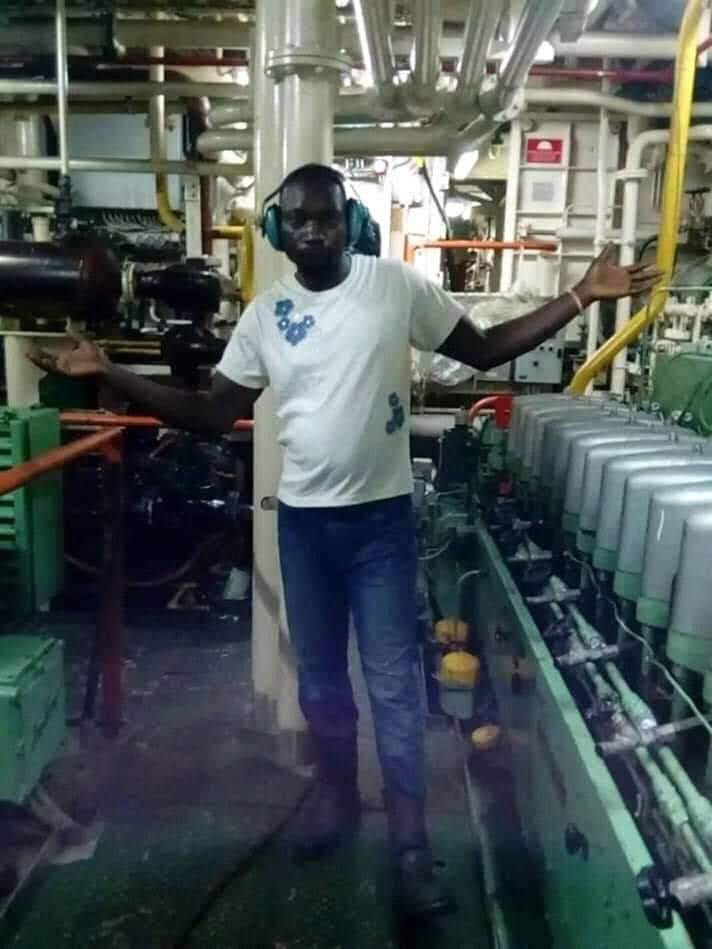 Thumbnail: Oill tanker 200mt