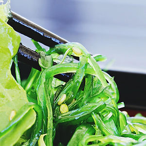 Seaweed salad (wakame)