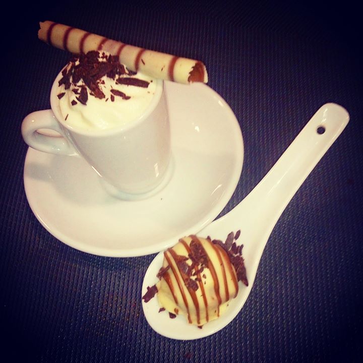 Café Aromatizado+Trufa de caramelo= combinação perfeita! Servidos_