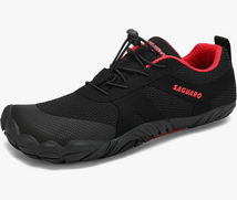 Trail barefoot shoes by Saguaro
