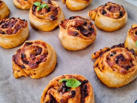 PIZZERINKI Z CIASTA DROŻDZOWEGO