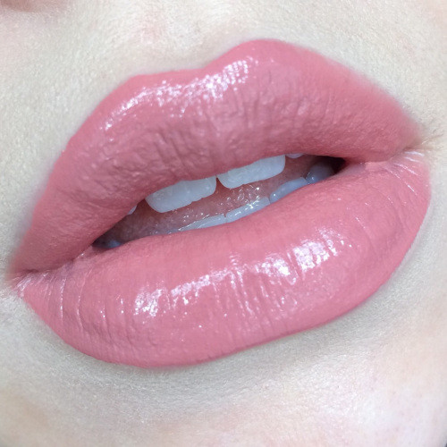 liquid-lipstick-loreal-spicy-blush-richmond-virginia-makeup-artist-blogger-swatches