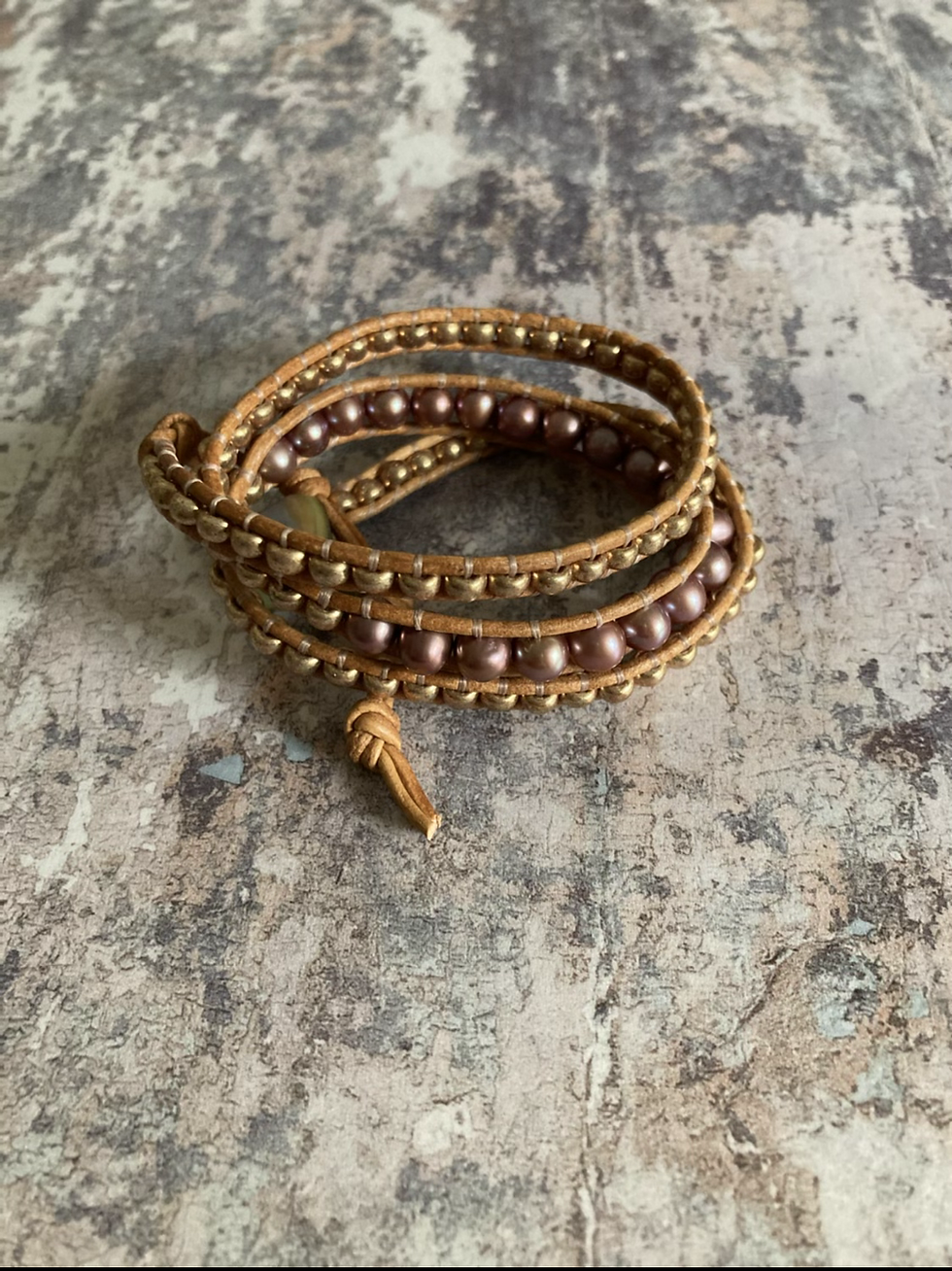 Thumbnail: Mauve Freshwater Pearl & Gold Japanese glass wrap