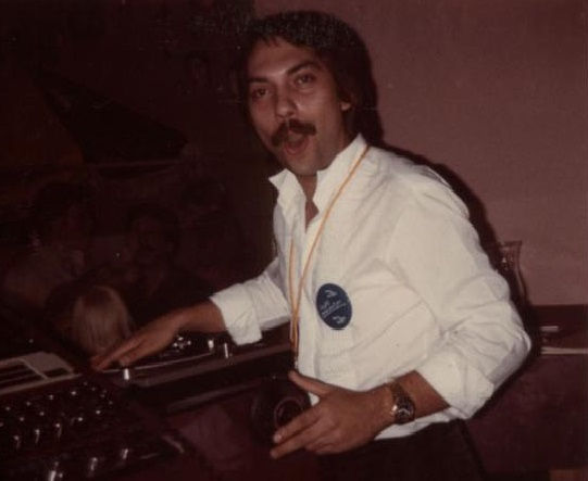 JohnnyHook_MVClub_Confetti_1984.jpg