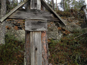 Finns texten på skylten bevarad?