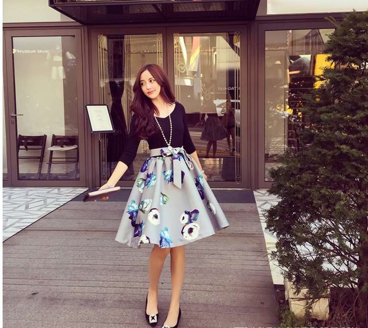 フラワーミモレ丈ワンピース