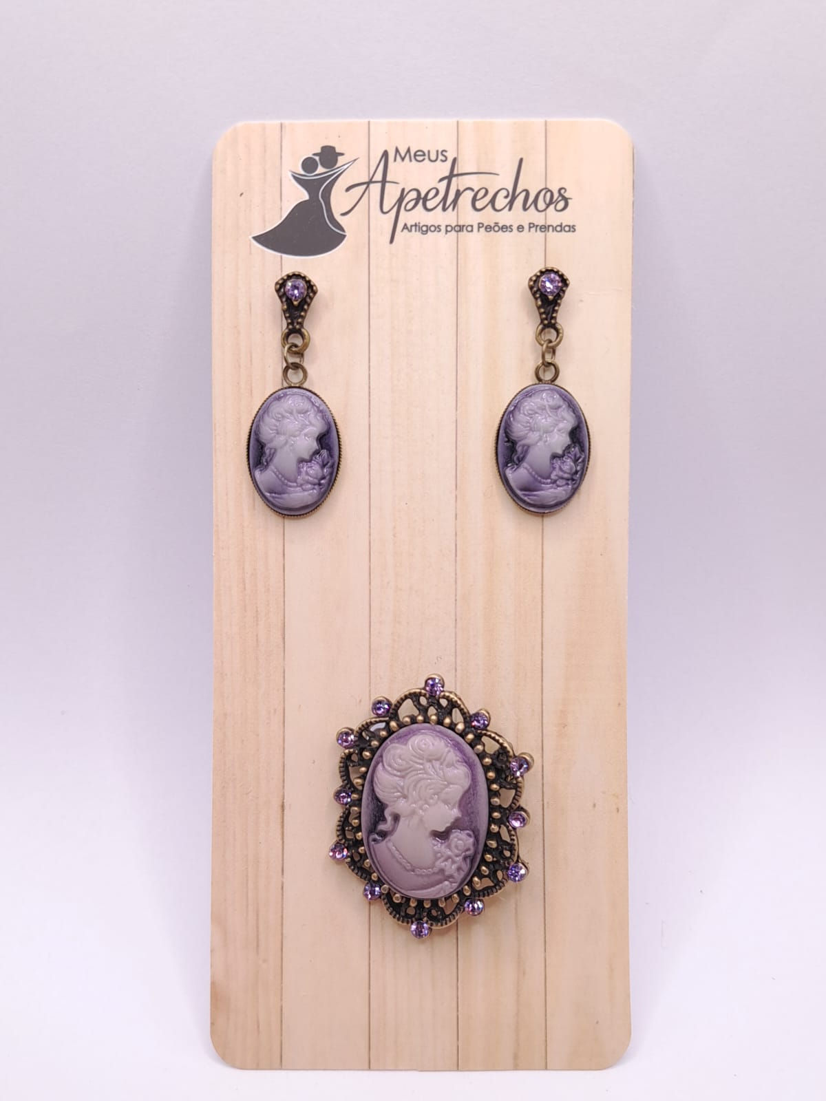 CONJUNTO CAMAFEU E BRINCO (CAM052) Roxo
