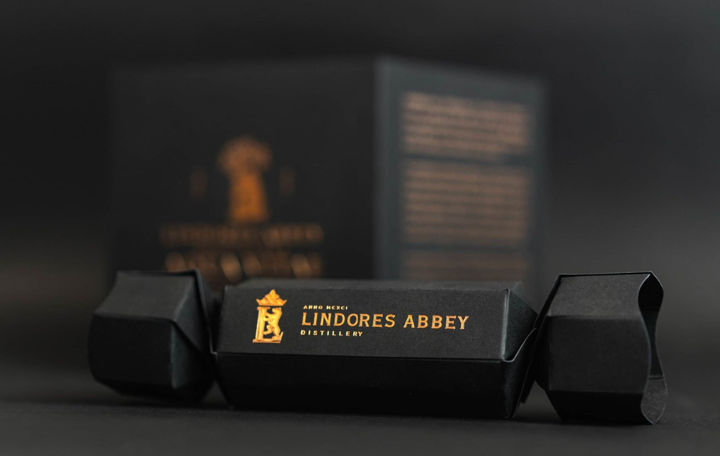 Image of Lindores Cracker with a blurred darker background