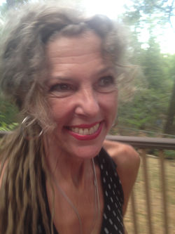 syntha's head shots by russell 179.JPG