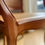Miniature : Fauteuil canné en bois blond – Manufacture Decouz