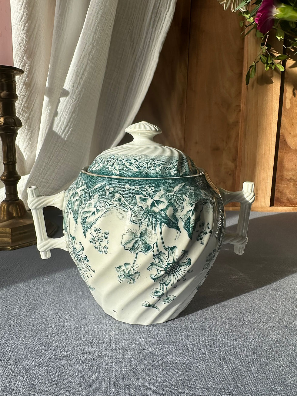 Miniature : Sucrier ancien Saint-Amand & Hamage – modèle Lierre – décor vert