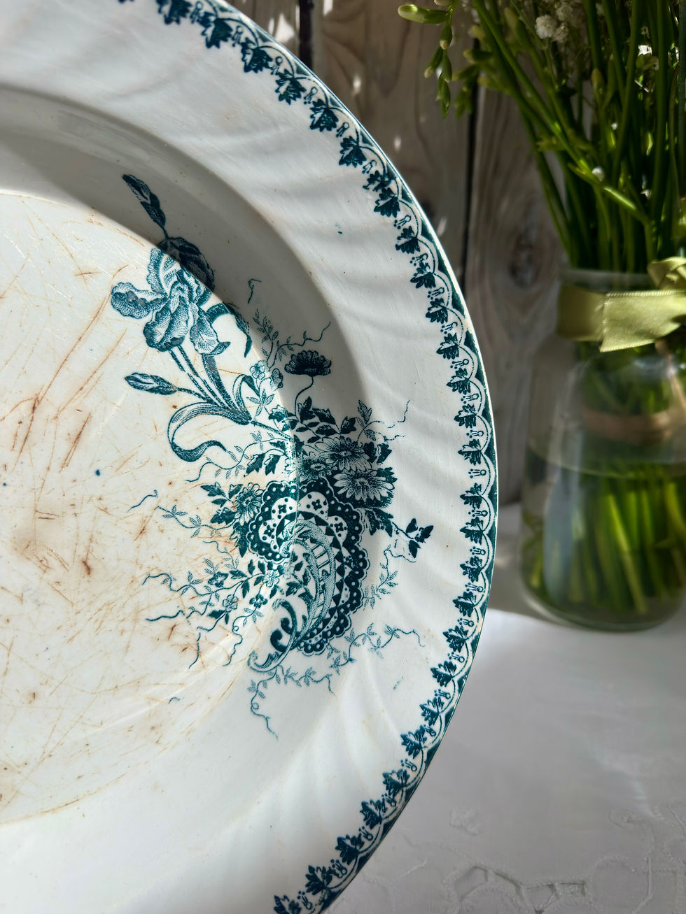 Miniature : Saladier ancien L'Amandinoise – décor Louis XV bleu-vert