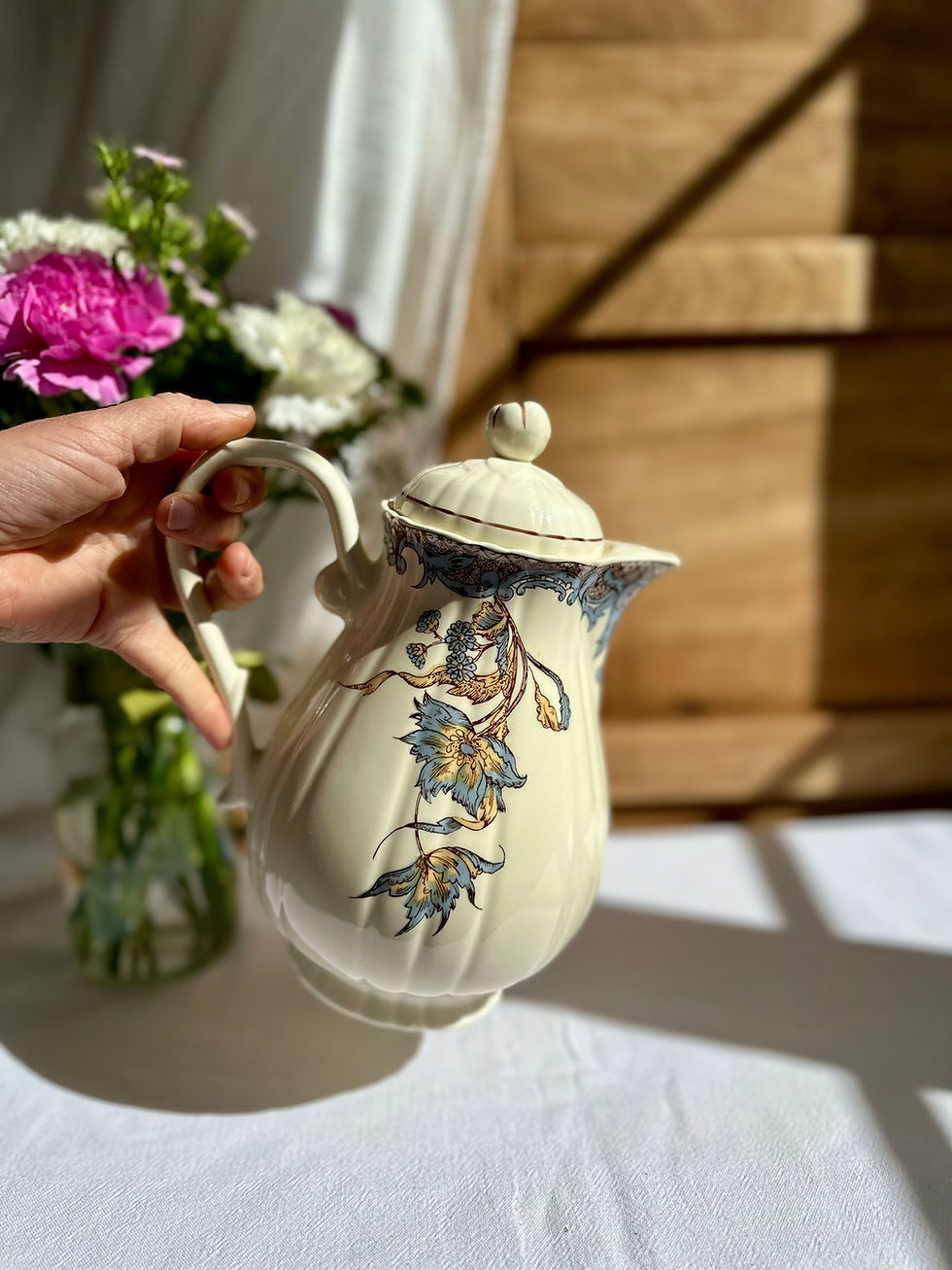 Miniature : Théière ancienne en faïence – décor Chérreuse Vieux Salins