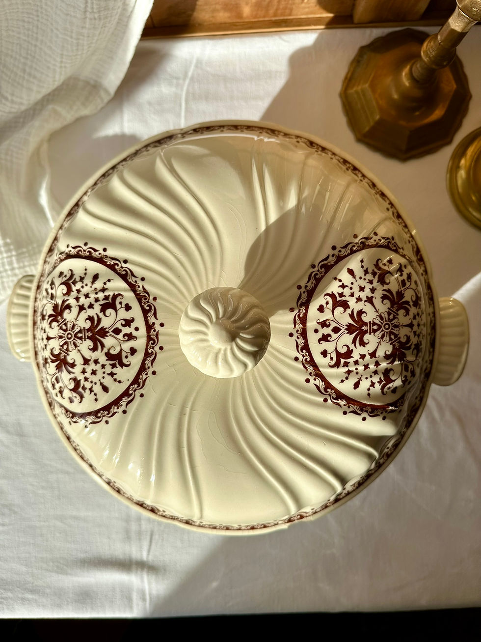 Miniature : Soupière en faïence de Gien – décor brun